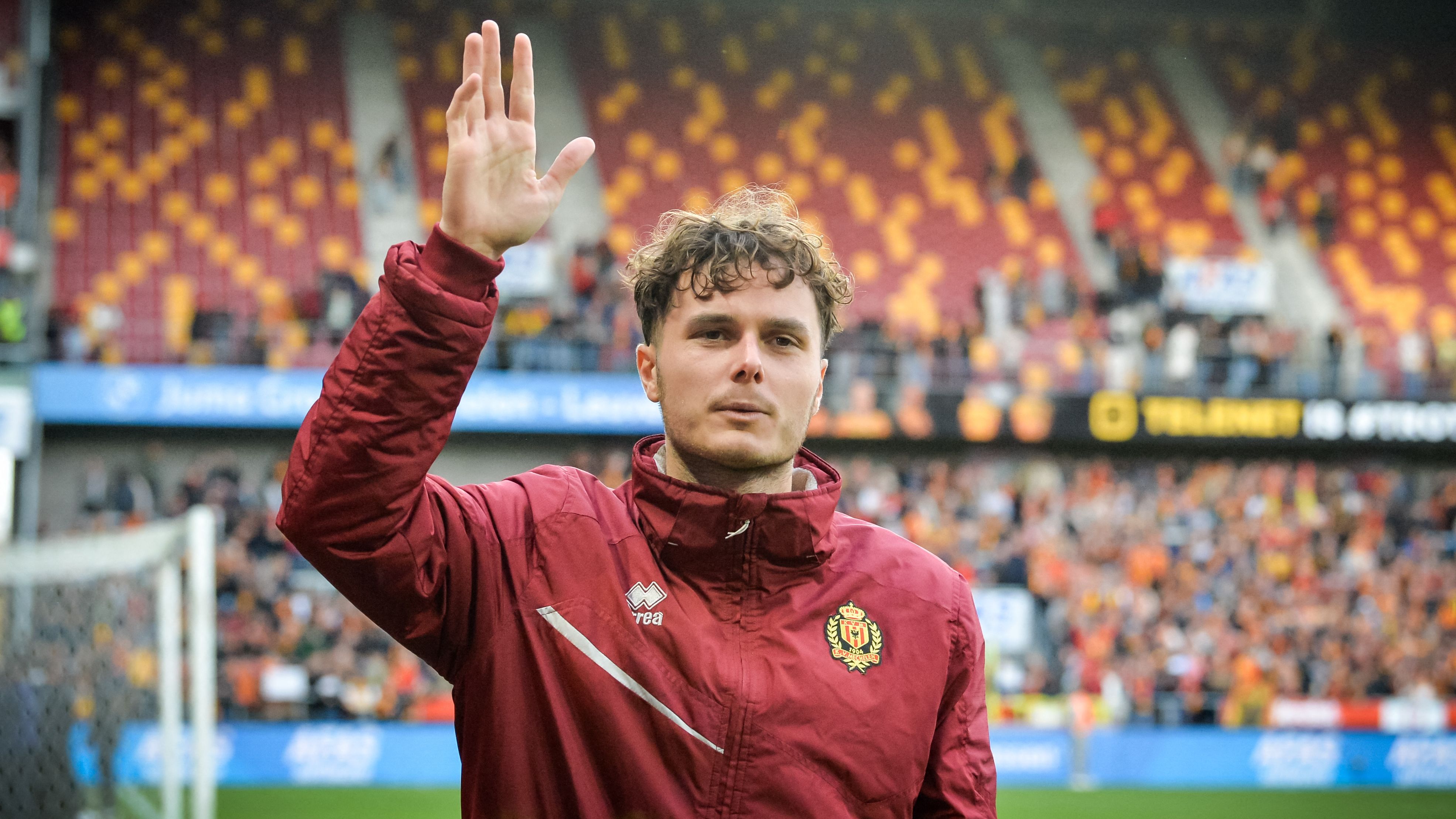 Belgian International Retires at 26: Former Inter Defender Announces Surprise Decision in Emotional Statement