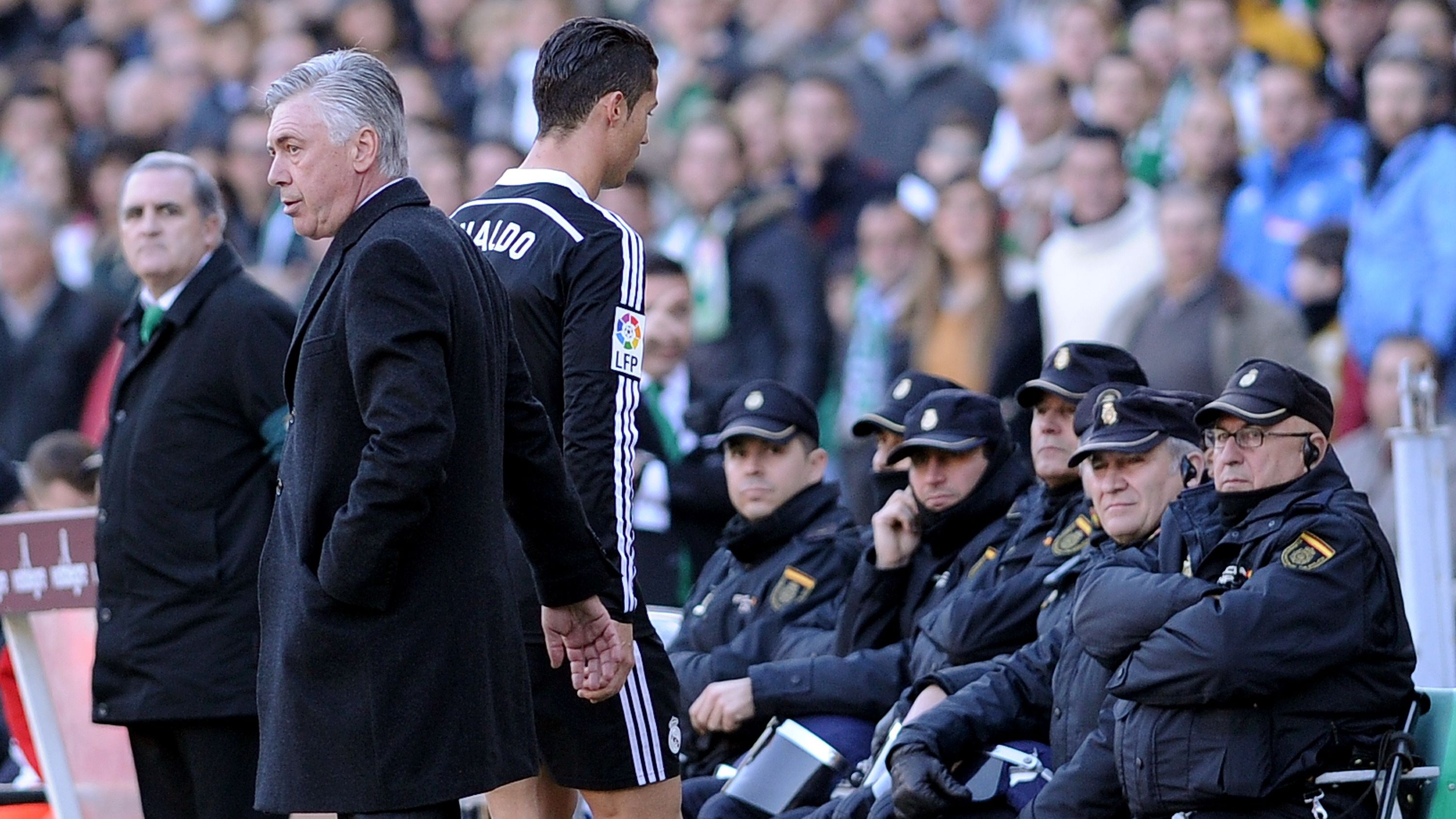 Carlo Ancelotti Expresses Full Confidence in Cristiano Ronaldo Reaching 1,000 Career Goals and Requests Invitation to Milestone Celebration