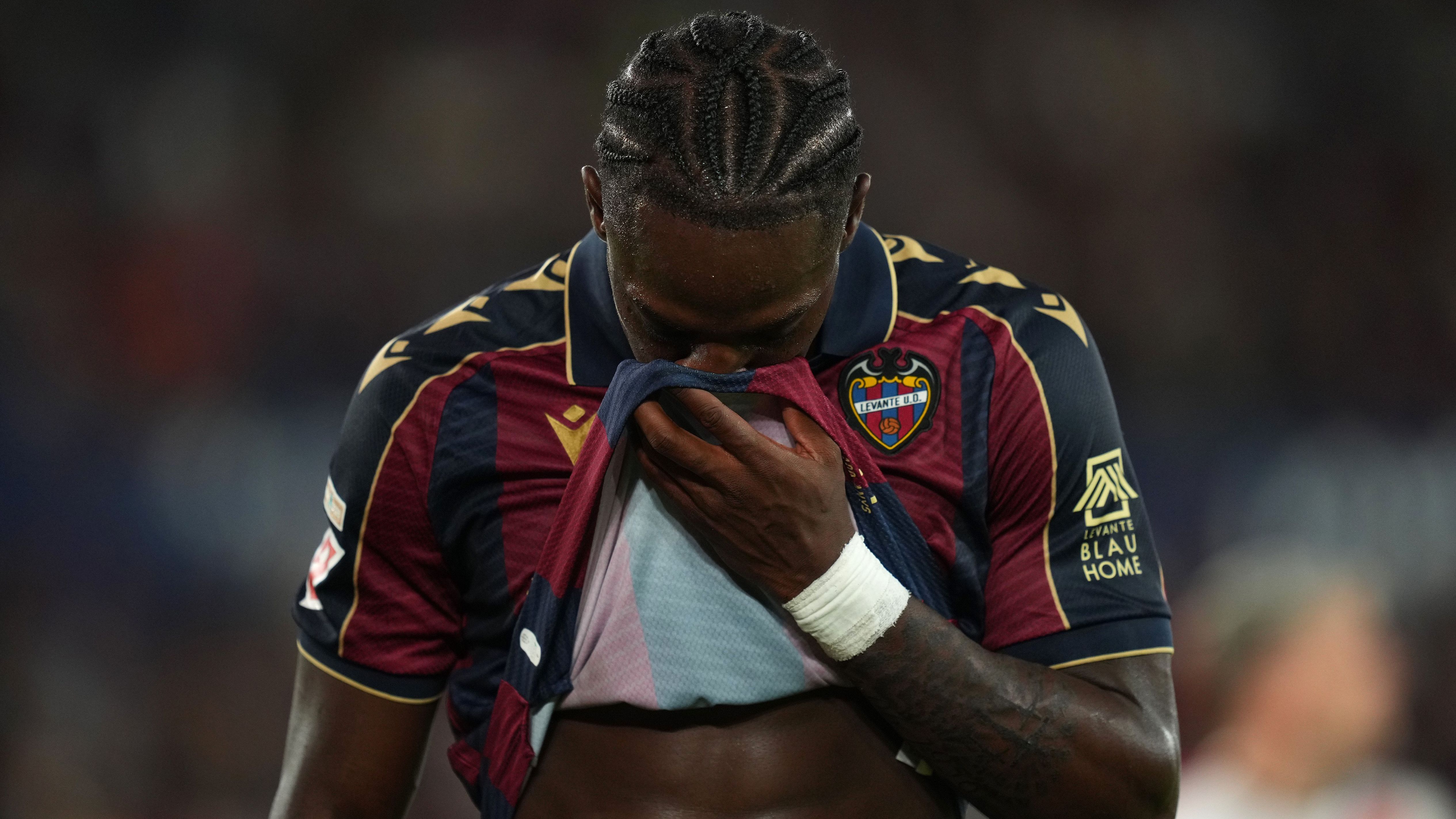 Star player targeted by Real Madrid and Barcelona expresses Chelsea transfer dream as CEO confirms rejection of €30 million bid