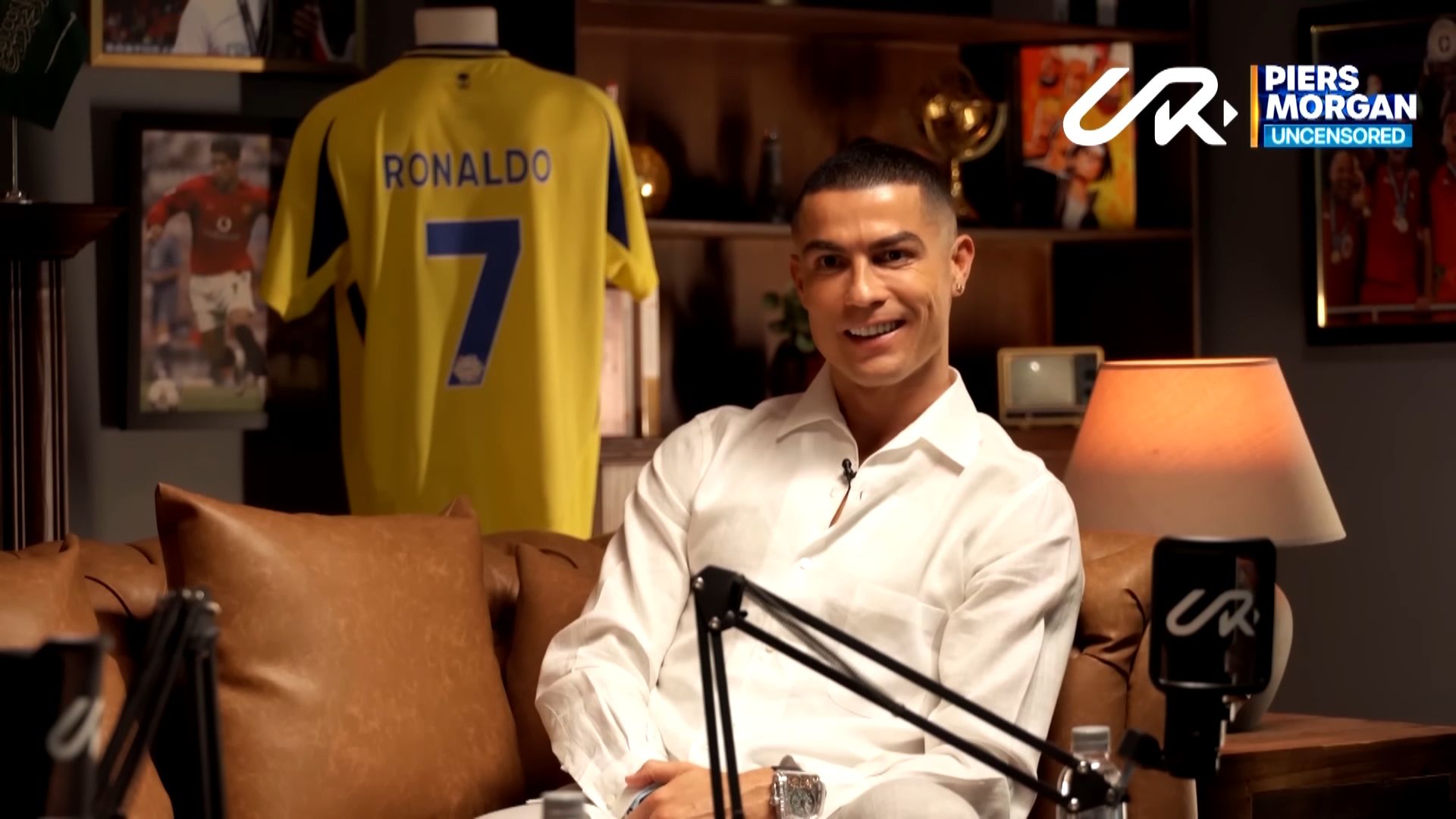 Liverpool Player Who Shared the Pitch with Cristiano Ronaldo Selects Lionel Messi as the GOAT in Iconic Debate