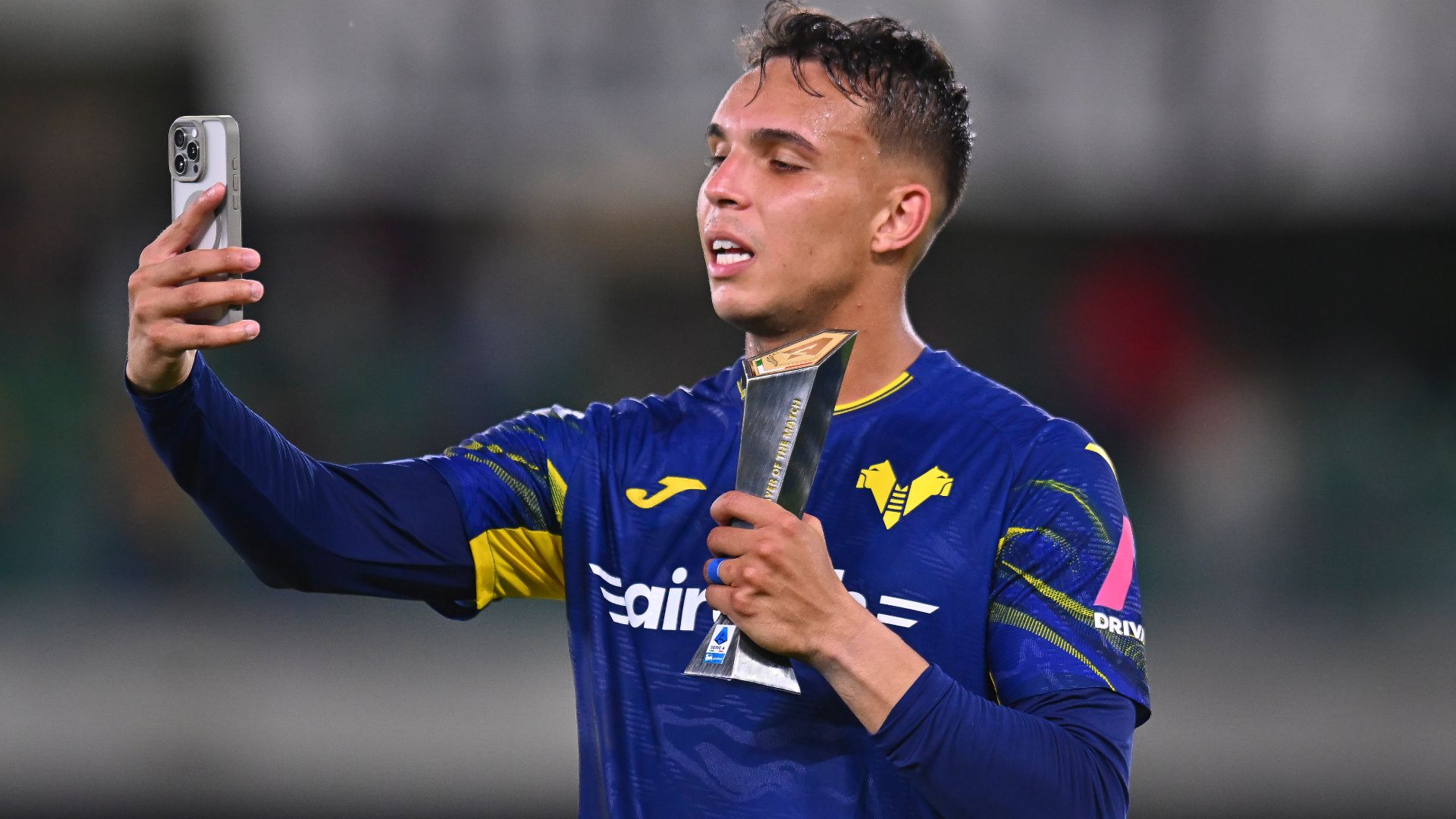 Borussia Dortmund, AC Milan, and Napoli Eye Brazilian Striker Valued at €30 Million Following Impressive Serie A Performances