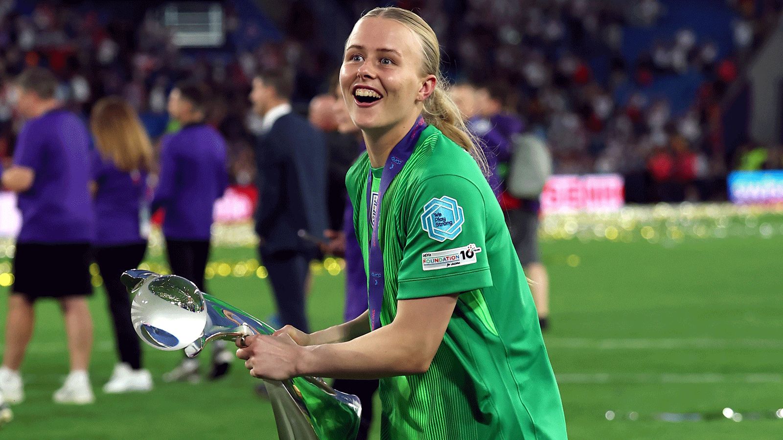 The Vital Role of England Goalkeeper Hannah Hampton in Chelsea’s Success This Season