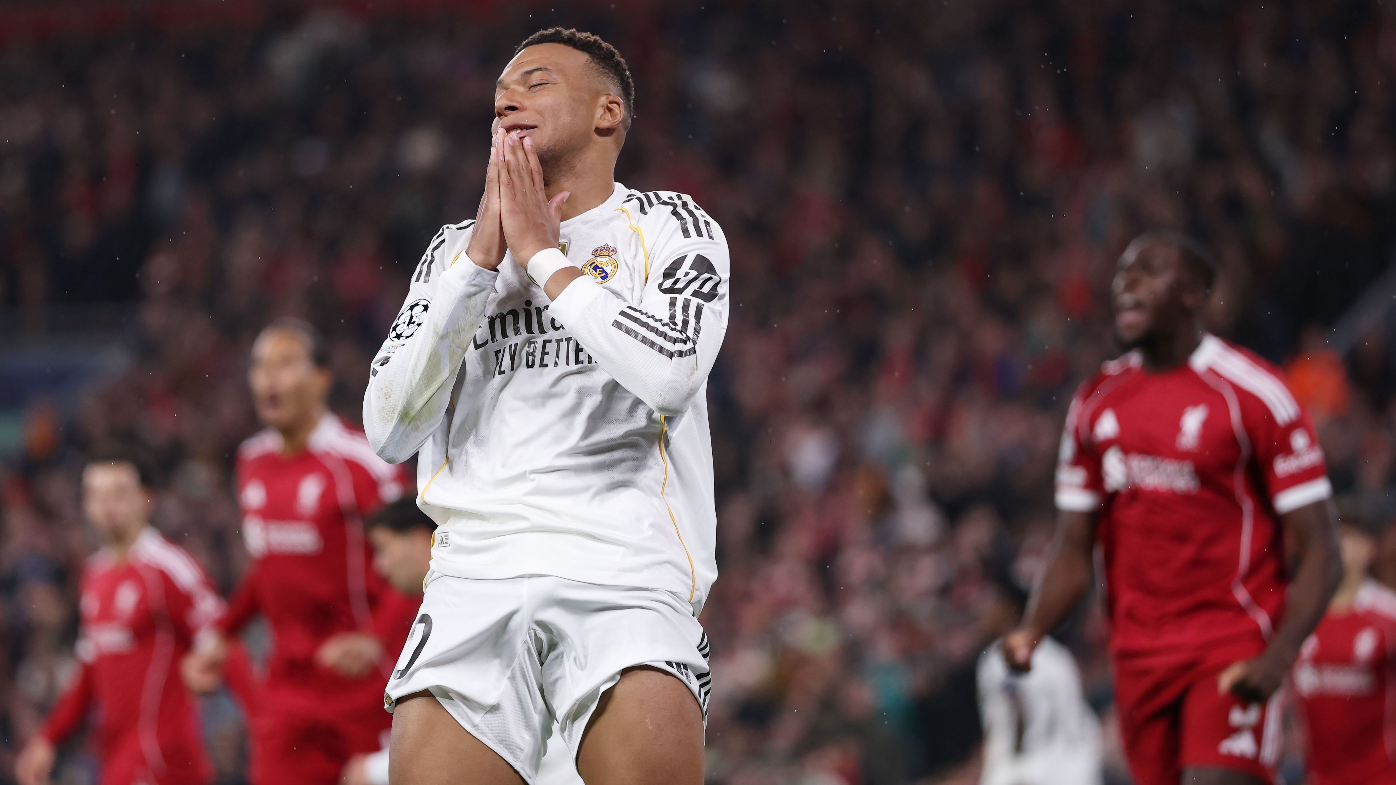 Gareth Bale Disappointed by Vinicius Jr and Kylian Mbappe’s Lackluster Performance in Real Madrid’s Defeat to Liverpool, Leaving Thierry Henry Perplexed