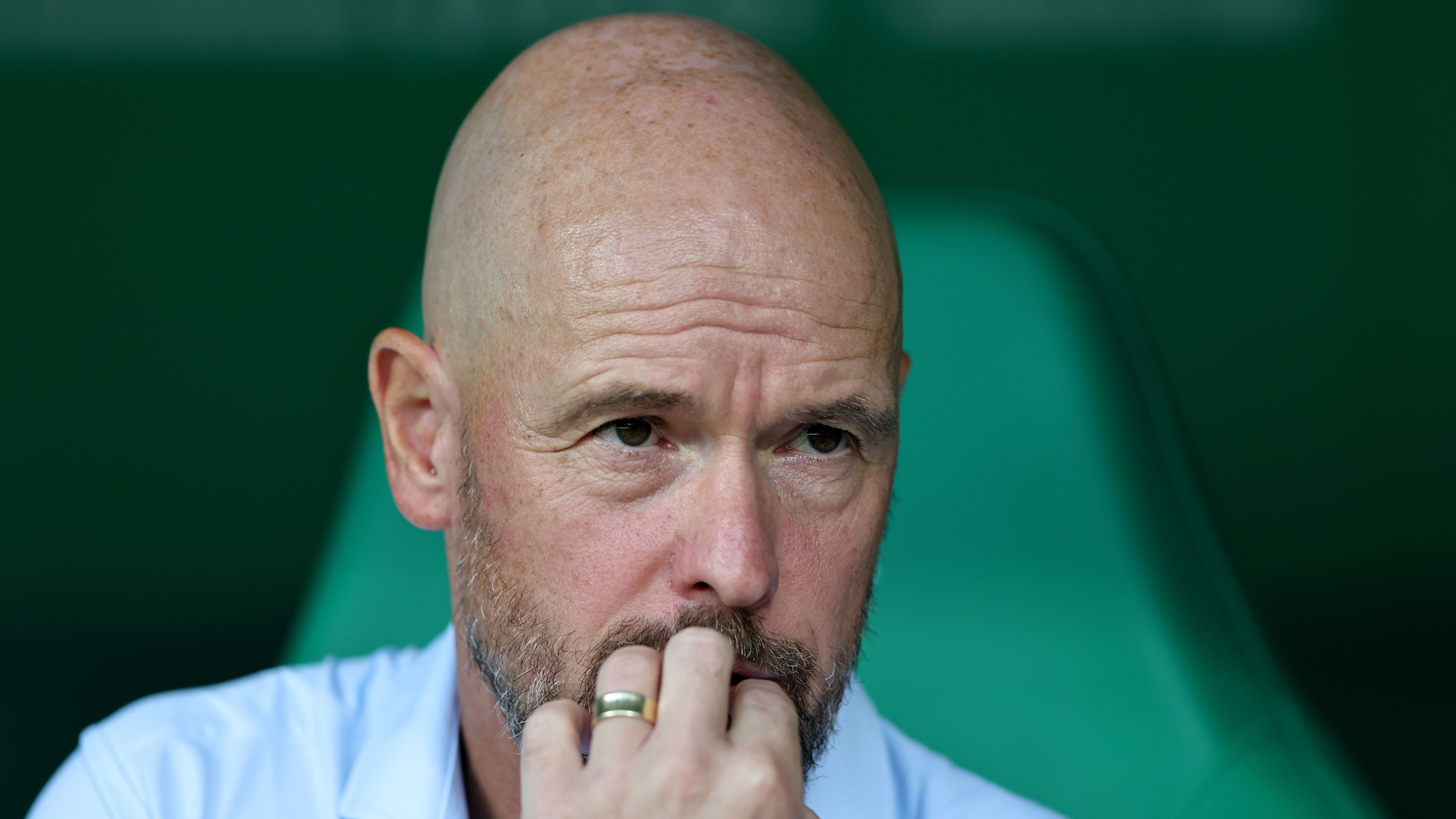 Former Manchester United Manager Erik ten Hag Open to Rebuilding Career at Wolverhampton Wanderers After Bayer Leverkusen Dismissal – Premier League Return Faces Significant Challenge