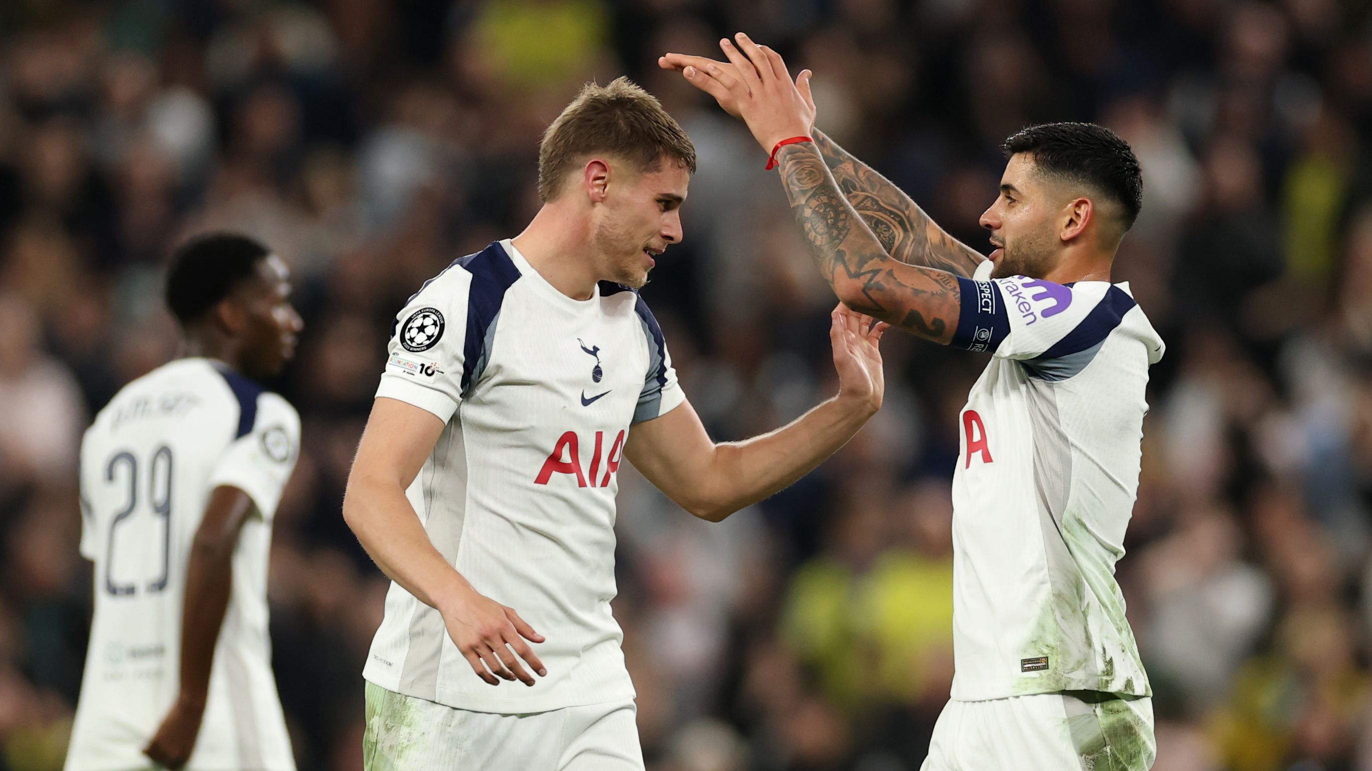 Tottenham Player Ratings vs. Copenhagen: Micky van de Ven’s Exceptional Solo Goal Secures Champions League Victory for 10-Man Spurs