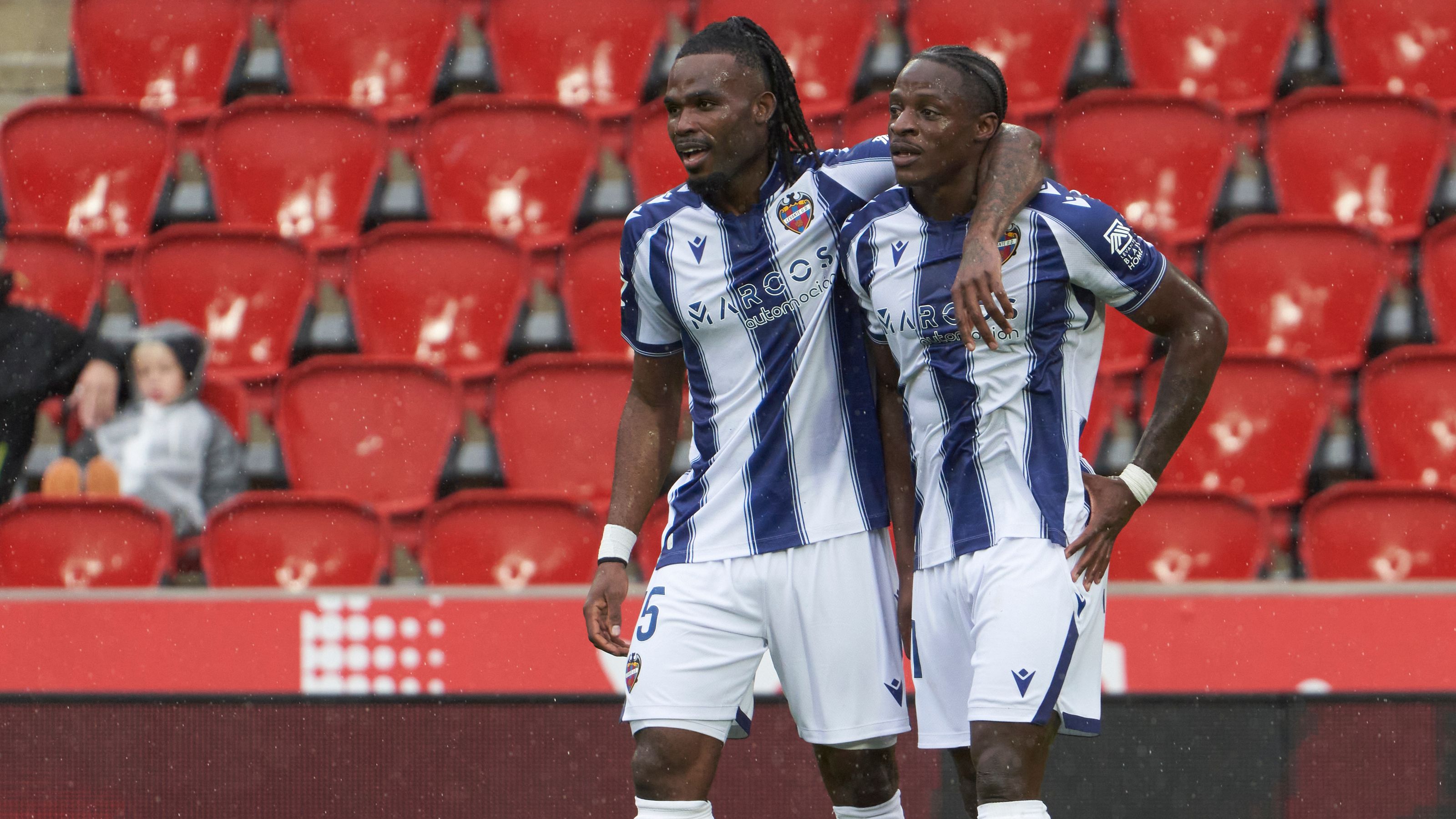 Emulating Legends: Barcelona Targets Player Inspired by Messi and Eto’o in €30 Million Transfer Deal