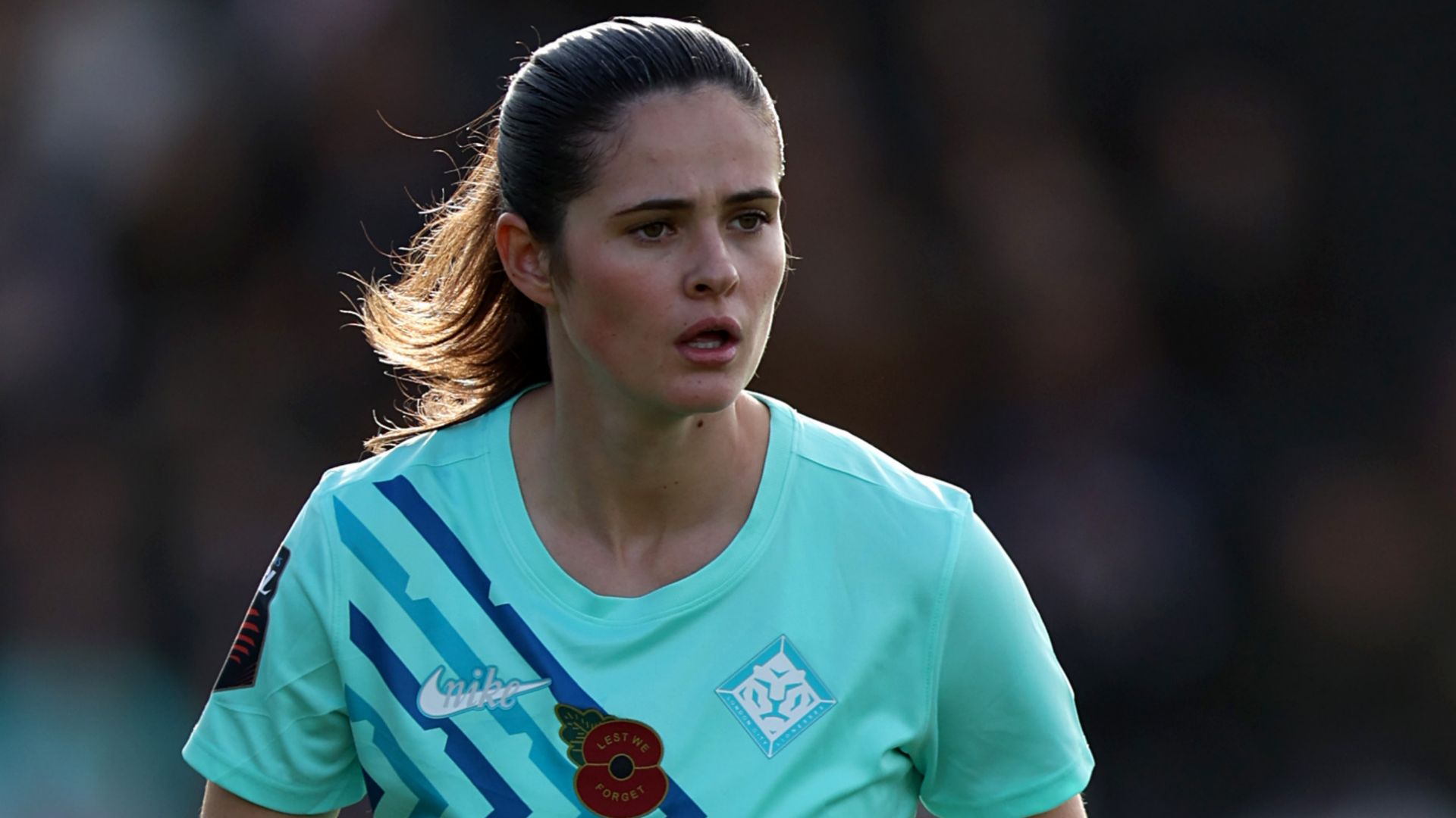 England Women’s Squad: Freya Godfrey Receives First Call-Up as Lauren Hemp and Grace Clinton Return for 2025 Fixtures