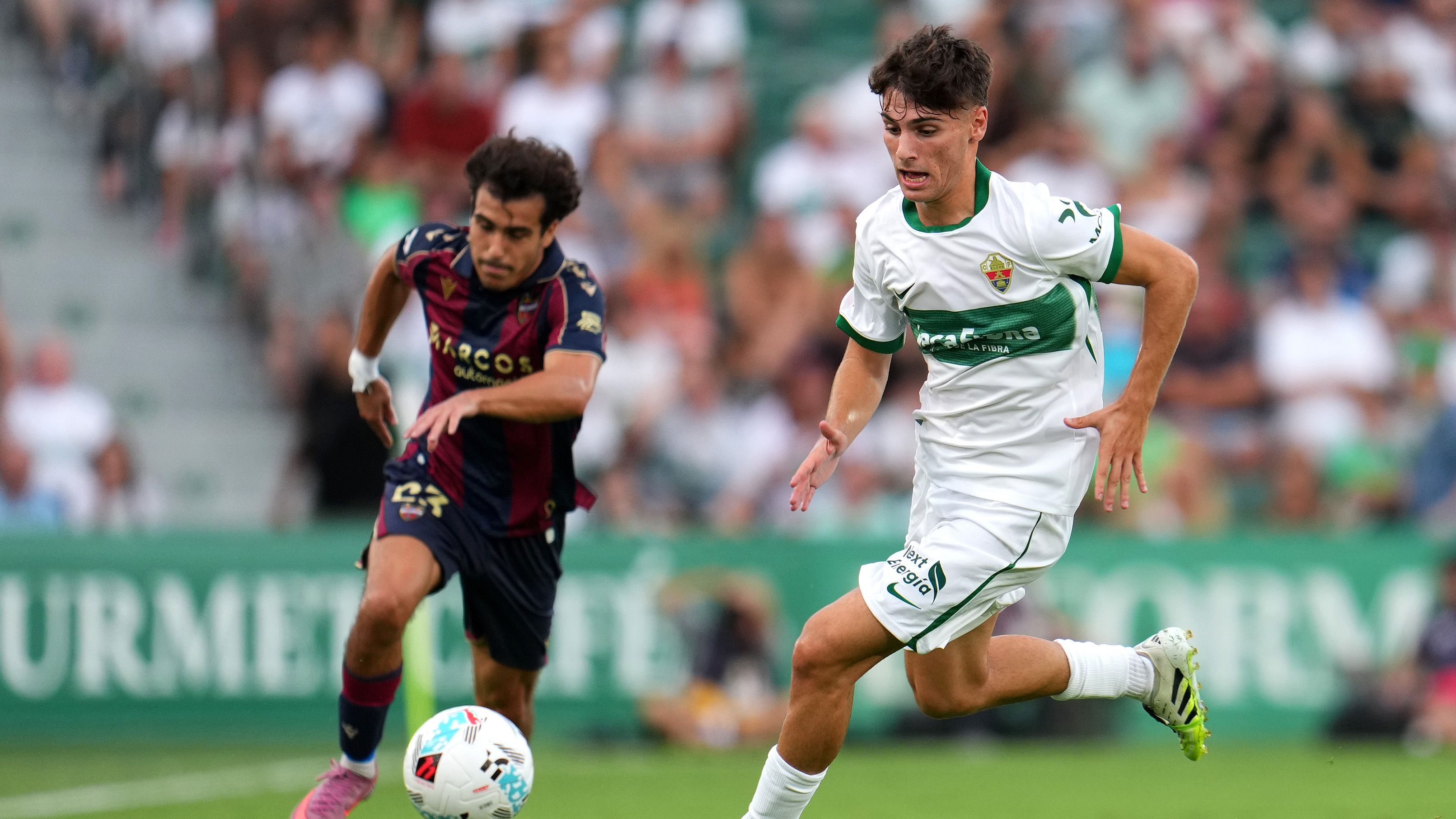 Manchester City Competes with Real Madrid and Juventus for Elche’s Prodigious Talent with €20m Release Clause