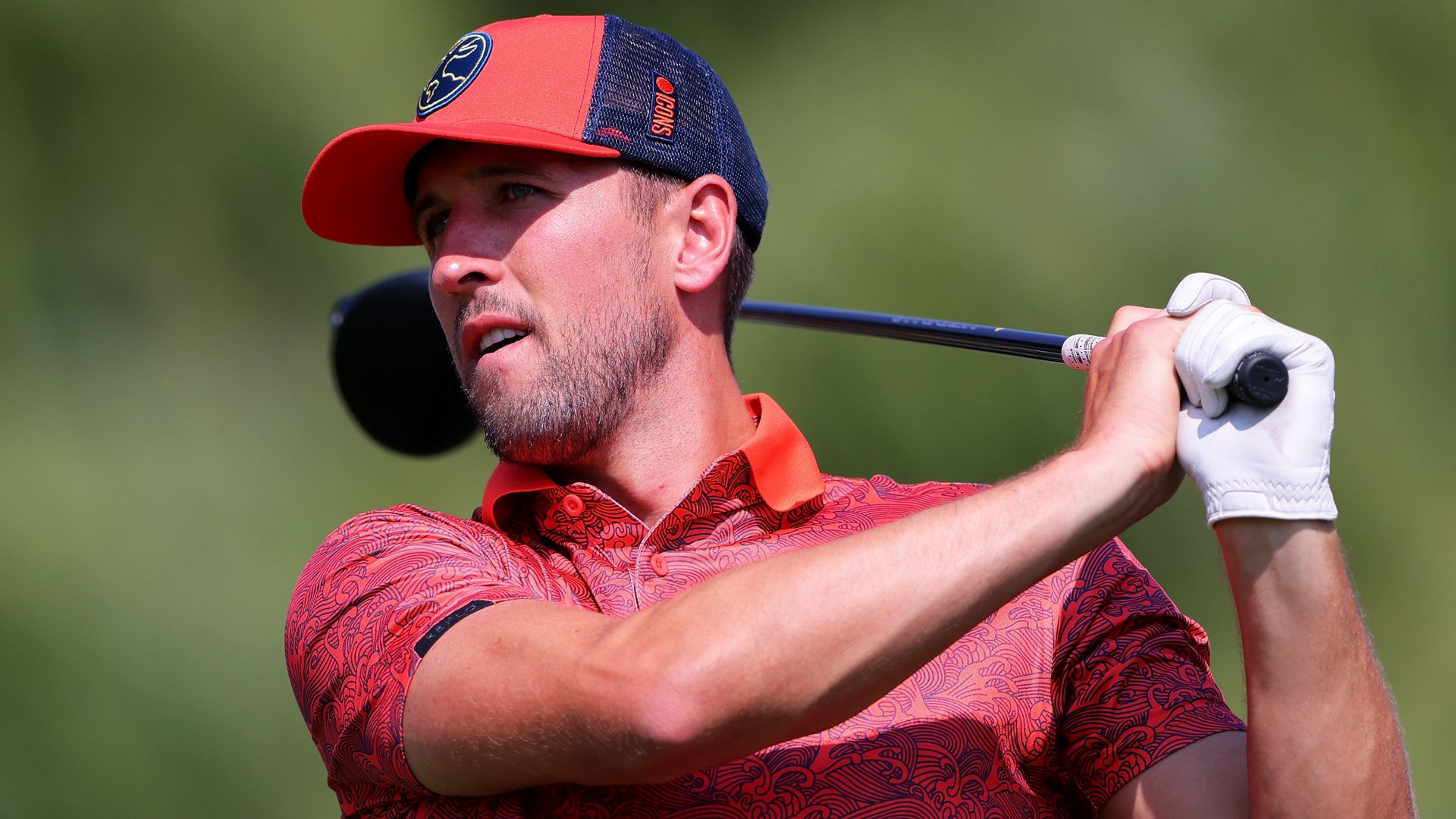 Bayern Munich Striker Harry Kane Braves the Winter Chill for an 18-Hole Golf Round