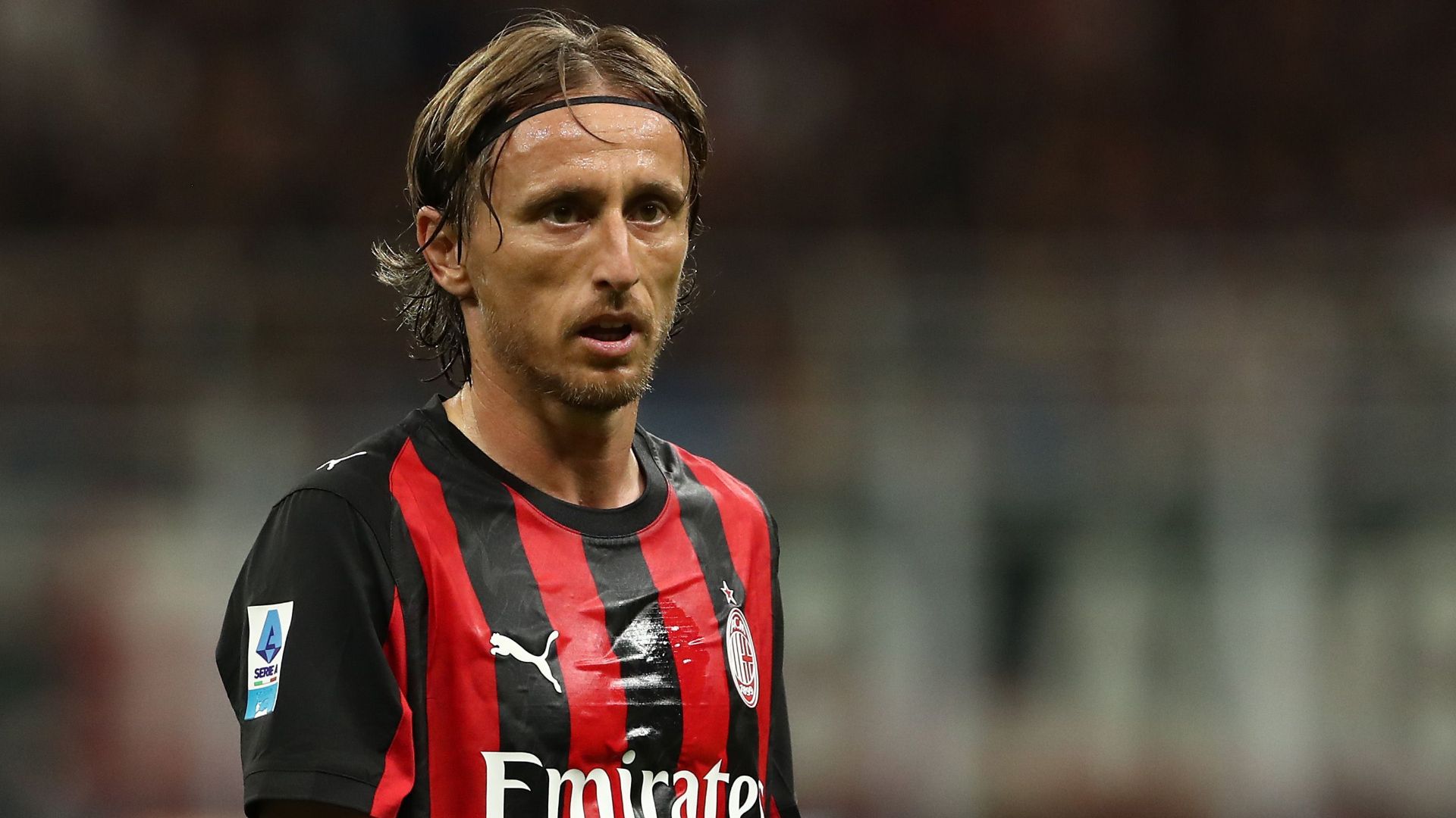 Ex-Barcelona Star Praises Luka Modric as an ‘Admirable’ Asset: AC Milan Fortunate to Have the Real Madrid Legend in Their Ranks
