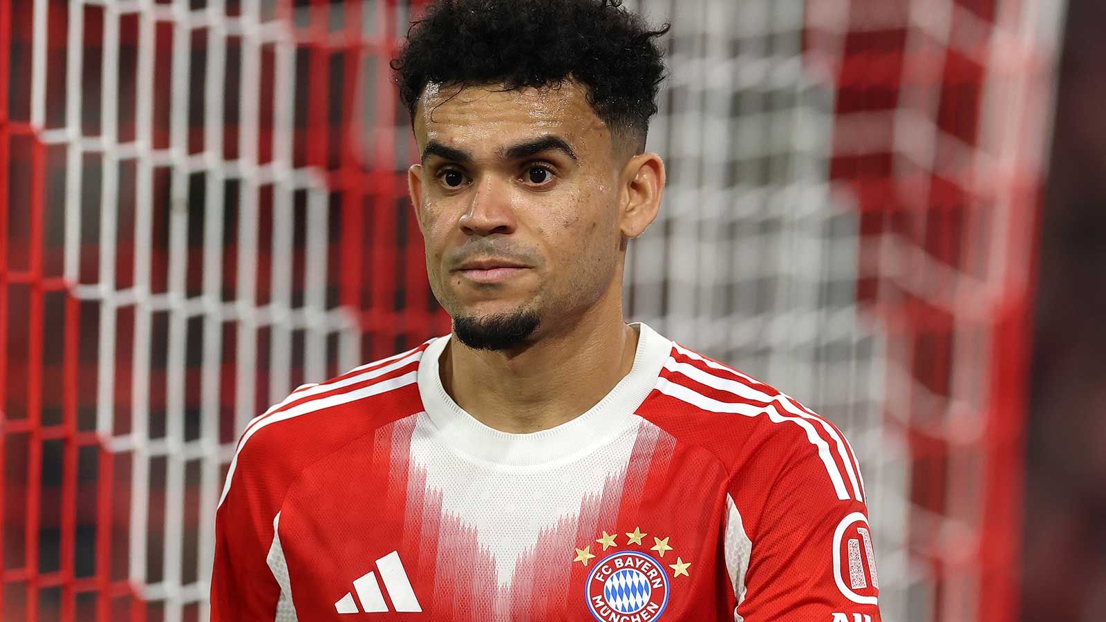 Vincent Kompany Urges Luis Díaz to Elevate His Game and Propel Bayern Munich to Bundesliga Glory Amid Champions League Absence Against Arsenal