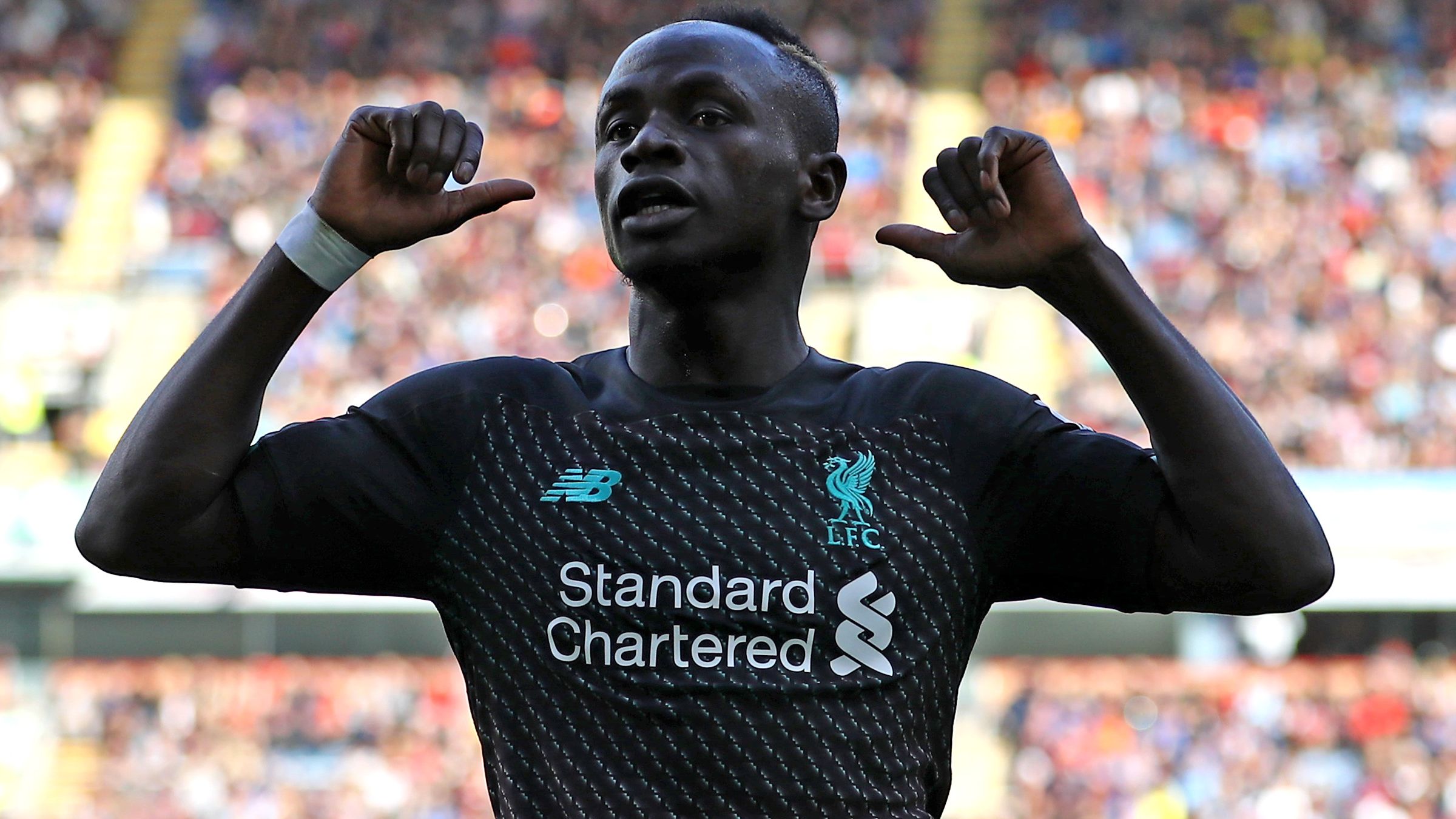Sadio Mane Discusses the Positive Impact of His Rivalry with Mohamed Salah, Revealing Insights into Their Burnley Dispute