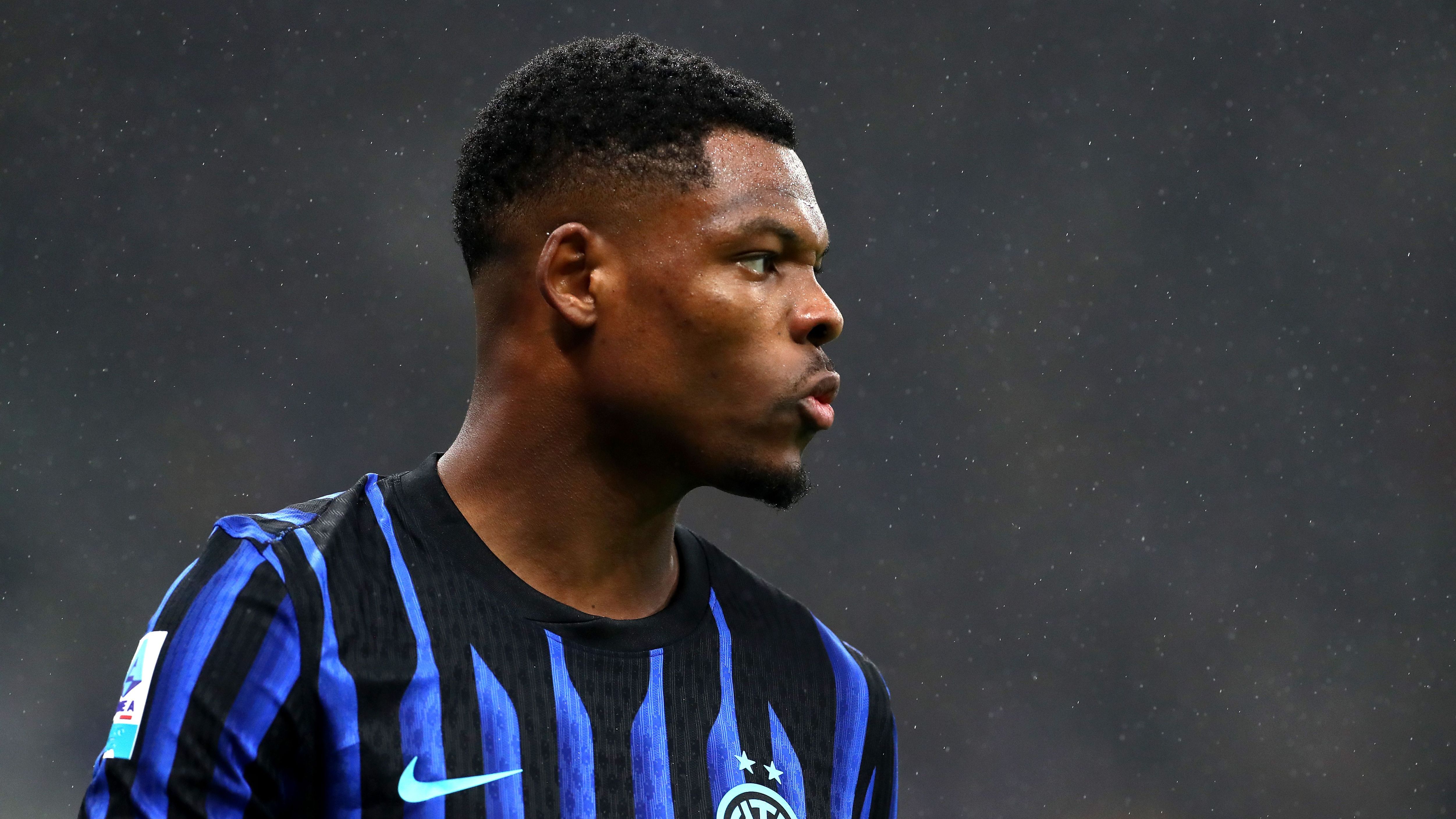 Inter Milan Suffers Setback as Denzel Dumfries’ Ankle Injury Proves More Severe Than Initially Assessed