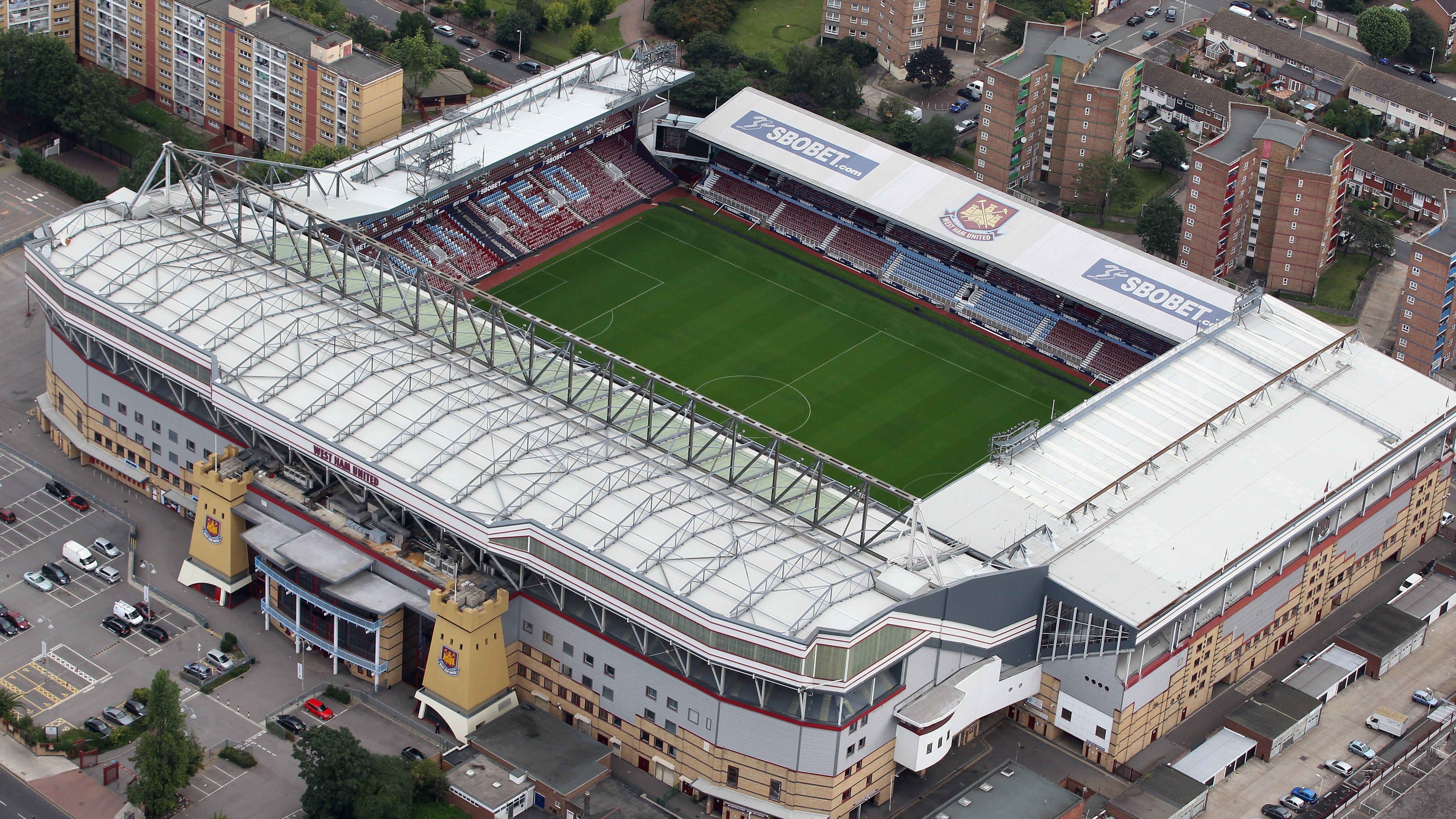 'They killed the club' – West Ham legend Julian Dicks slams club's decision to leave Upton Park amid disastrous start to Premier League campaign